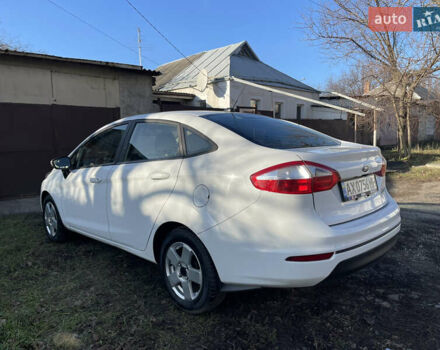 Білий Форд Фієста, об'ємом двигуна 1.6 л та пробігом 153 тис. км за 7000 $, фото 1 на Automoto.ua