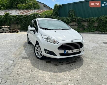Білий Форд Фієста, об'ємом двигуна 1.6 л та пробігом 122 тис. км за 8800 $, фото 1 на Automoto.ua