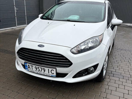 Білий Форд Фієста, об'ємом двигуна 1.6 л та пробігом 128 тис. км за 8900 $, фото 1 на Automoto.ua