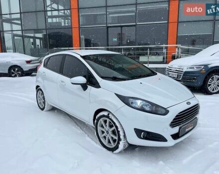 Білий Форд Фієста, об'ємом двигуна 1.6 л та пробігом 166 тис. км за 10300 $, фото 1 на Automoto.ua