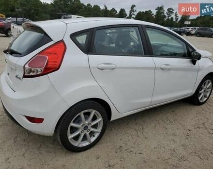 Белый Форд Фиеста, объемом двигателя 1.6 л и пробегом 140 тыс. км за 5800 $, фото 1 на Automoto.ua