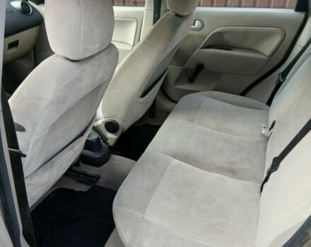 Бежевый Форд Фиеста, объемом двигателя 1.4 л и пробегом 314 тыс. км за 2021 $, фото 6 на Automoto.ua