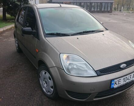 Бежевый Форд Фиеста, объемом двигателя 1.3 л и пробегом 153 тыс. км за 2700 $, фото 1 на Automoto.ua