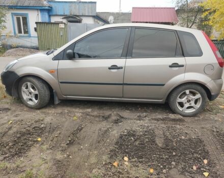 Форд Фиеста 2004 в Шостке на Automoto.ua Бежевый Форд Фиеста, объемом двигателя 1.3 л и пробегом 350 тыс. км за 3500 $, фото 3 на Automoto.ua