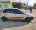 Форд Фиеста 2004 в Шостке на Automoto.ua Бежевый Форд Фиеста, объемом двигателя 1.3 л и пробегом 350 тыс. км за 3500 $, фото 1 на Automoto.ua