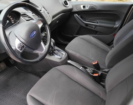 Бежевый Форд Фиеста, объемом двигателя 1 л и пробегом 74 тыс. км за 10399 $, фото 4 на Automoto.ua