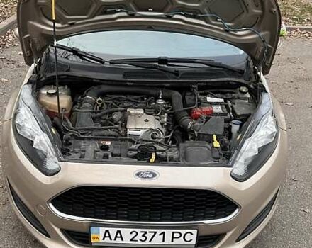 Бежевий Форд Фієста, об'ємом двигуна 1 л та пробігом 65 тис. км за 10000 $, фото 11 на Automoto.ua