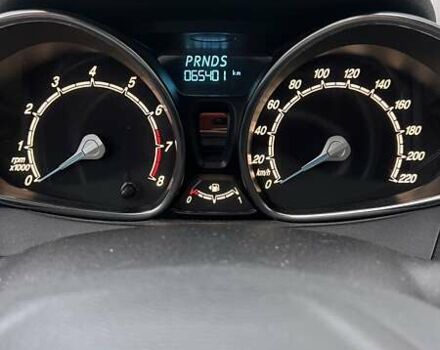 Бежевий Форд Фієста, об'ємом двигуна 1 л та пробігом 65 тис. км за 10000 $, фото 14 на Automoto.ua