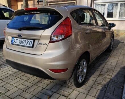 Бежевый Форд Фиеста, объемом двигателя 1 л и пробегом 74 тыс. км за 10399 $, фото 3 на Automoto.ua