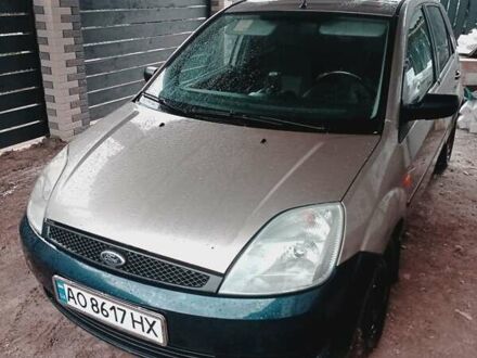 Форд Фиеста 2002 в Рахове на Automoto.ua Бежевый Форд Фиеста, объемом двигателя 1.3 л и пробегом 298 тыс. км за 2200 $, фото 1 на Automoto.ua
