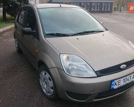 Бежевый Форд Фиеста, объемом двигателя 1.3 л и пробегом 153 тыс. км за 2700 $, фото 1 на Automoto.ua
