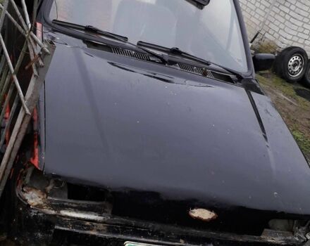 Черный Форд Фиеста, объемом двигателя 0 л и пробегом 300 тыс. км за 348 $, фото 4 на Automoto.ua