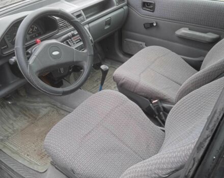 Черный Форд Фиеста, объемом двигателя 1.1 л и пробегом 250 тыс. км за 1000 $, фото 3 на Automoto.ua