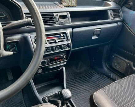 Черный Форд Фиеста, объемом двигателя 1.3 л и пробегом 854 тыс. км за 750 $, фото 3 на Automoto.ua