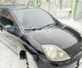 Черный Форд Фиеста, объемом двигателя 1.4 л и пробегом 313 тыс. км за 2300 $, фото 2 на Automoto.ua