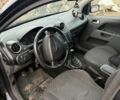 Чорний Форд Фієста, об'ємом двигуна 1.4 л та пробігом 270 тис. км за 3513 $, фото 6 на Automoto.ua