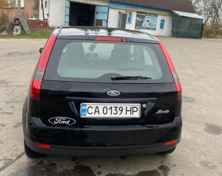 Черный Форд Фиеста, объемом двигателя 1.4 л и пробегом 160 тыс. км за 3600 $, фото 4 на Automoto.ua