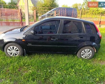 Черный Форд Фиеста, объемом двигателя 1.4 л и пробегом 265 тыс. км за 3200 $, фото 12 на Automoto.ua