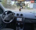 Черный Форд Фиеста, объемом двигателя 1.39 л и пробегом 150 тыс. км за 4250 $, фото 11 на Automoto.ua