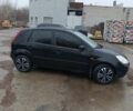 Черный Форд Фиеста, объемом двигателя 1.3 л и пробегом 164 тыс. км за 3900 $, фото 2 на Automoto.ua