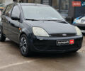 Черный Форд Фиеста, объемом двигателя 1.3 л и пробегом 167 тыс. км за 3990 $, фото 2 на Automoto.ua