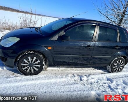 Черный Форд Фиеста, объемом двигателя 1.3 л и пробегом 195 тыс. км за 3450 $, фото 3 на Automoto.ua