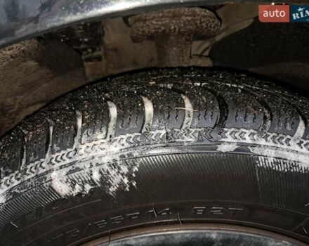 Черный Форд Фиеста, объемом двигателя 1.4 л и пробегом 241 тыс. км за 3800 $, фото 13 на Automoto.ua