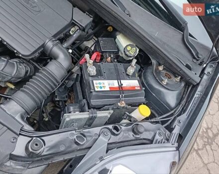 Черный Форд Фиеста, объемом двигателя 1.3 л и пробегом 217 тыс. км за 4150 $, фото 34 на Automoto.ua