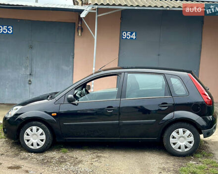 Черный Форд Фиеста, объемом двигателя 1.4 л и пробегом 260 тыс. км за 3650 $, фото 10 на Automoto.ua