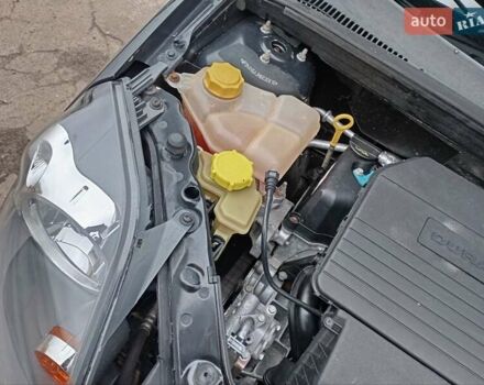 Черный Форд Фиеста, объемом двигателя 1.3 л и пробегом 217 тыс. км за 4150 $, фото 33 на Automoto.ua