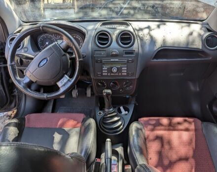 Черный Форд Фиеста, объемом двигателя 0 л и пробегом 180 тыс. км за 3000 $, фото 7 на Automoto.ua