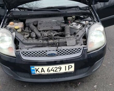 Черный Форд Фиеста, объемом двигателя 1.4 л и пробегом 241 тыс. км за 3800 $, фото 2 на Automoto.ua