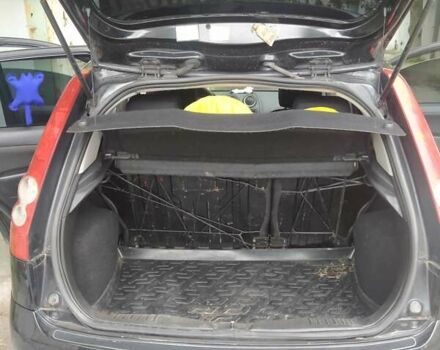 Форд Фиеста 2006 в Одессе на Automoto.ua Черный Форд Фиеста, объемом двигателя 1.4 л и пробегом 205 тыс. км за 5200 $, фото 15 на Automoto.ua