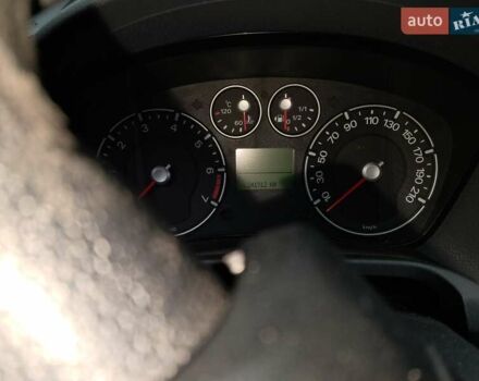 Черный Форд Фиеста, объемом двигателя 1.4 л и пробегом 241 тыс. км за 3800 $, фото 10 на Automoto.ua