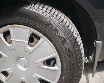 Форд Фиеста 2006 в Днепре (Днепропетровске) на Automoto.ua Черный Форд Фиеста, объемом двигателя 1.3 л и пробегом 150 тыс. км за 4500 $, фото 7 на Automoto.ua