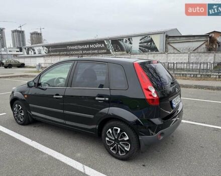 Черный Форд Фиеста, объемом двигателя 1.4 л и пробегом 145 тыс. км за 4350 $, фото 3 на Automoto.ua