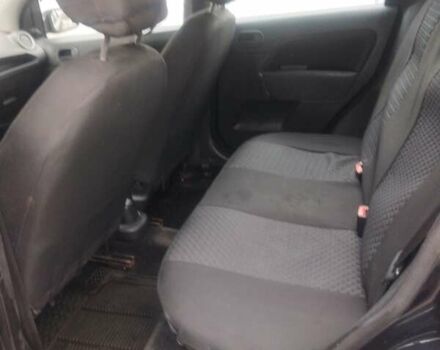 Черный Форд Фиеста, объемом двигателя 1.39 л и пробегом 247 тыс. км за 3000 $, фото 2 на Automoto.ua