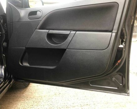 Черный Форд Фиеста, объемом двигателя 1.4 л и пробегом 234 тыс. км за 4400 $, фото 9 на Automoto.ua