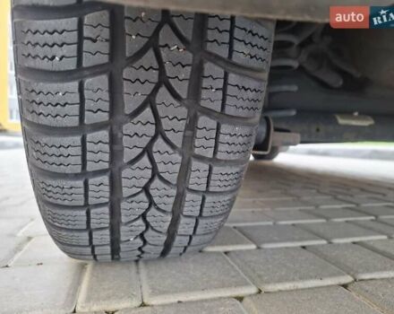 Черный Форд Фиеста, объемом двигателя 1.39 л и пробегом 220 тыс. км за 3800 $, фото 32 на Automoto.ua