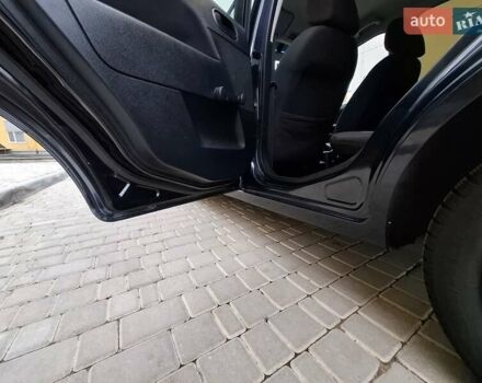 Черный Форд Фиеста, объемом двигателя 1.39 л и пробегом 220 тыс. км за 3800 $, фото 25 на Automoto.ua