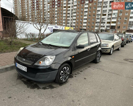 Черный Форд Фиеста, объемом двигателя 1.4 л и пробегом 145 тыс. км за 4000 $, фото 6 на Automoto.ua
