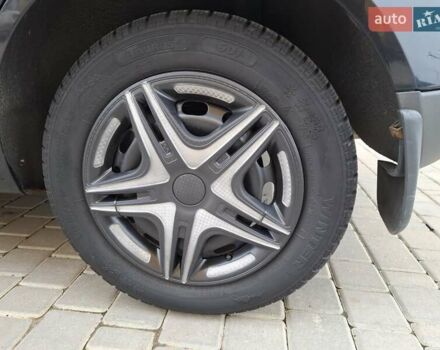 Черный Форд Фиеста, объемом двигателя 1.39 л и пробегом 220 тыс. км за 3800 $, фото 33 на Automoto.ua