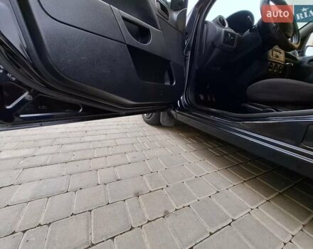 Черный Форд Фиеста, объемом двигателя 1.39 л и пробегом 220 тыс. км за 3800 $, фото 26 на Automoto.ua