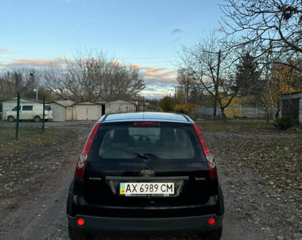 Черный Форд Фиеста, объемом двигателя 1.24 л и пробегом 367 тыс. км за 1850 $, фото 3 на Automoto.ua