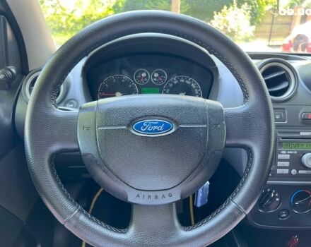 Черный Форд Фиеста, объемом двигателя 1.4 л и пробегом 305 тыс. км за 3990 $, фото 11 на Automoto.ua