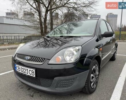 Черный Форд Фиеста, объемом двигателя 1.4 л и пробегом 145 тыс. км за 4350 $, фото 13 на Automoto.ua