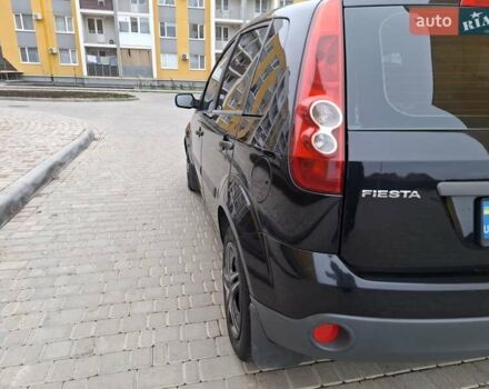Черный Форд Фиеста, объемом двигателя 1.39 л и пробегом 220 тыс. км за 3800 $, фото 8 на Automoto.ua