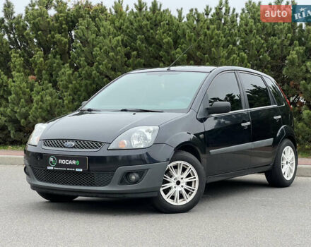 Черный Форд Фиеста, объемом двигателя 1.3 л и пробегом 251 тыс. км за 3500 $, фото 7 на Automoto.ua