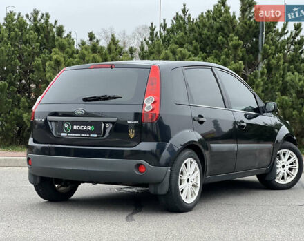 Черный Форд Фиеста, объемом двигателя 1.3 л и пробегом 251 тыс. км за 3500 $, фото 20 на Automoto.ua