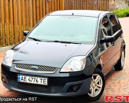 Черный Форд Фиеста, объемом двигателя 1.2 л и пробегом 160 тыс. км за 3999 $, фото 12 на Automoto.ua